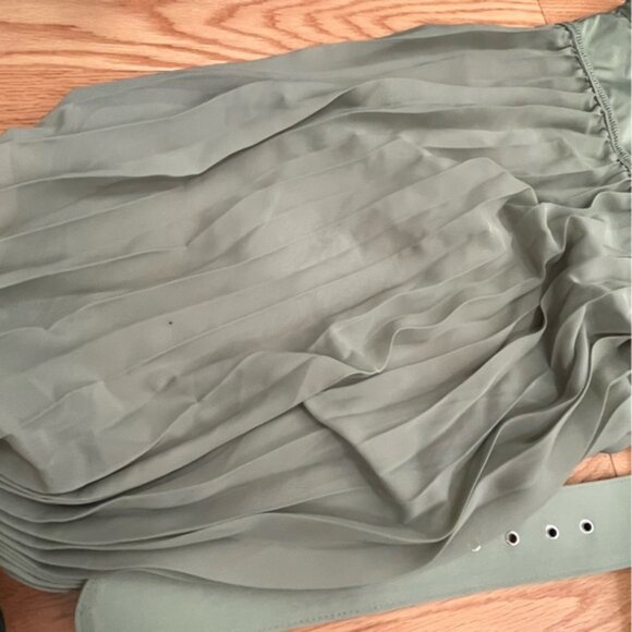 ASOS esign ini ress ith leated leeve nd uipure ace rim - Picture 14 of 14